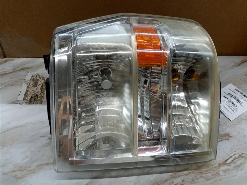2009 FORD E350 VAN Right HEADLAMP ASSEMBLY - 136581
