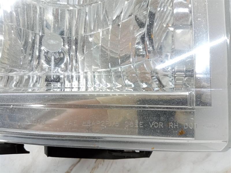 2009 FORD E350 VAN Right HEADLAMP ASSEMBLY - 136581 — photo 4