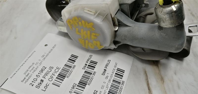 2008 TOYOTA PRIUS Seat Belt, Front - 1366 — photo 1