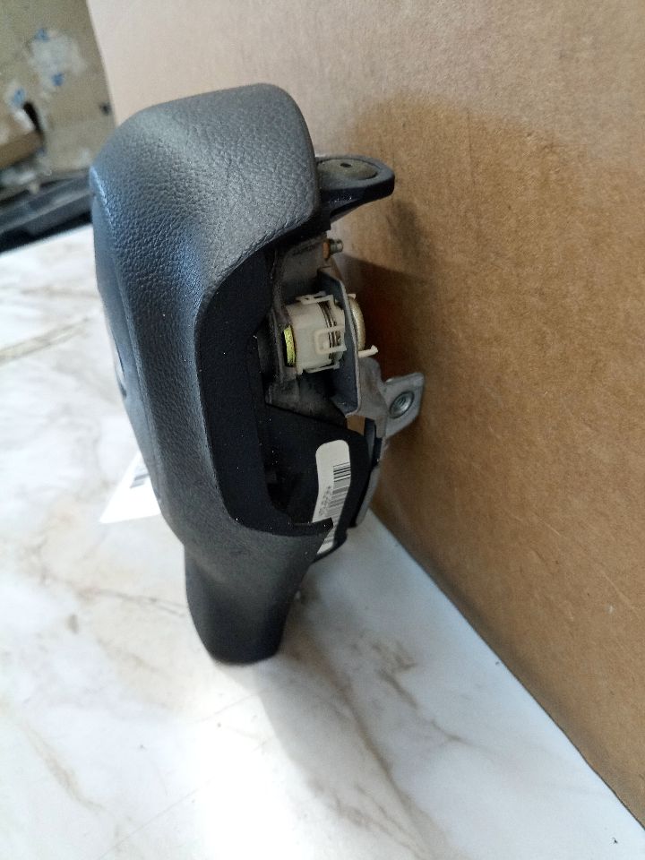 2005 SUBARU LEGACY 6cyl Gasoline 3.0 AIR BAG - 136707 — photo 2