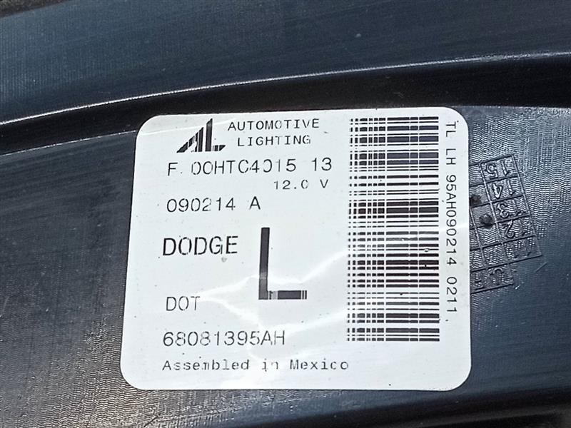 2015 DODGE DART 4cyl Gasoline 2.4 Left TAIL LAMP - 137179 — photo 3