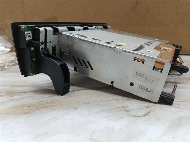 2008 BMW 328i 6cyl Gasoline 3.0 Radio Audio - 137398 — photo 3