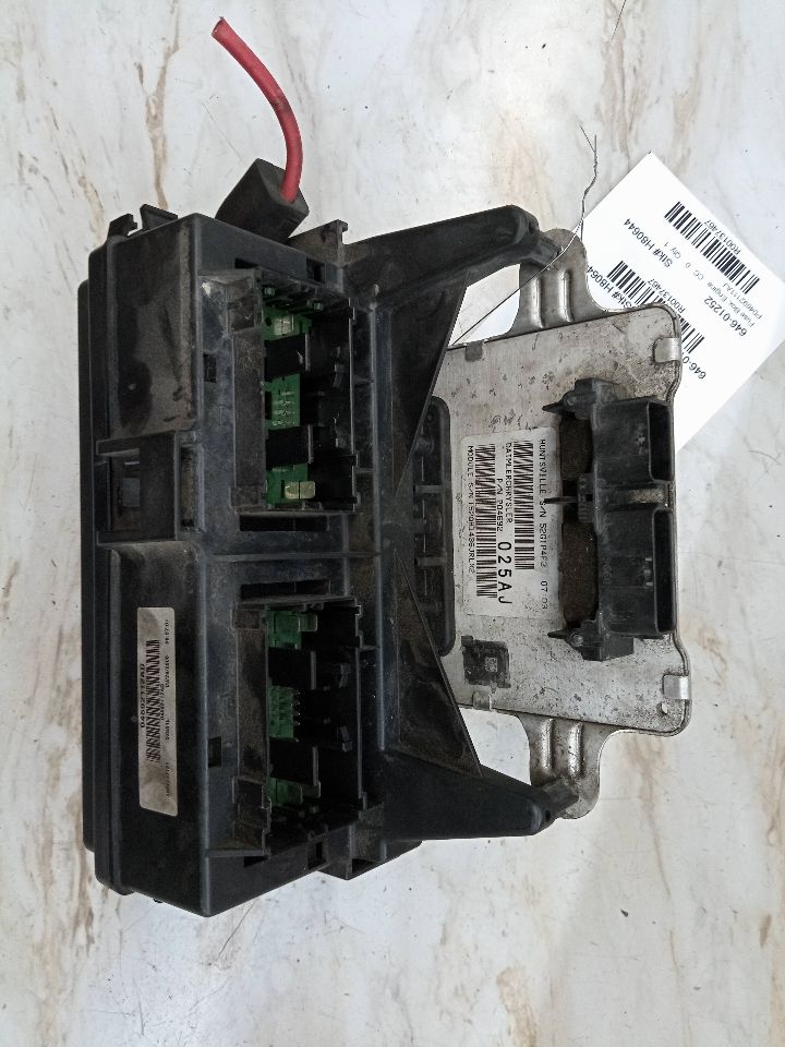 2006 DODGE DURANGO 8cyl Gasoline 5.7 HEMI Fuse Box, Engine - 137467