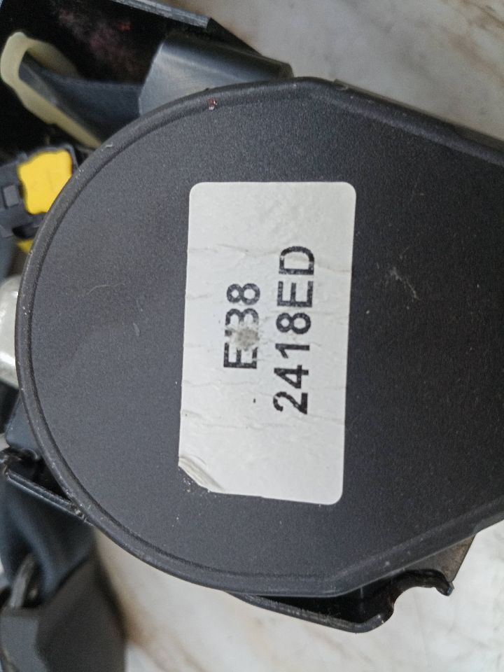 2013 MITSUBISHI OUTLANDER 4cyl Gasoline 2.0 Dohc Seat Belt, Front - 137666 — photo 5