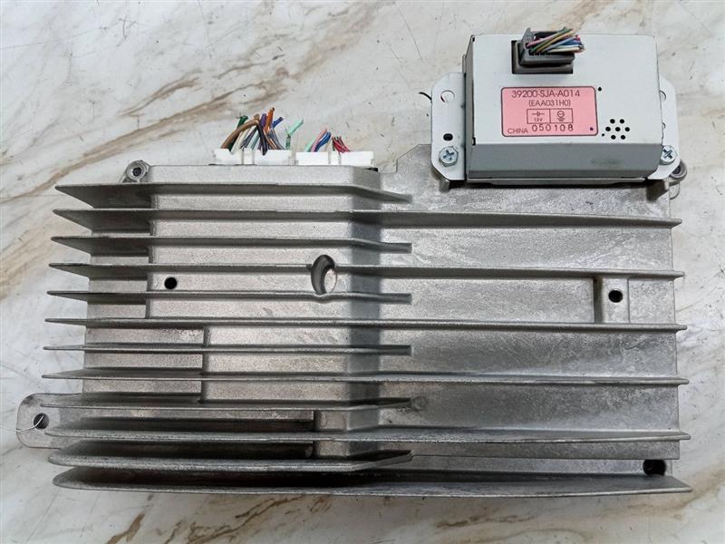 2005 ACURA RL 3.5L 6cyl Gasoline VVT Radio Audio - 138539 — photo 2