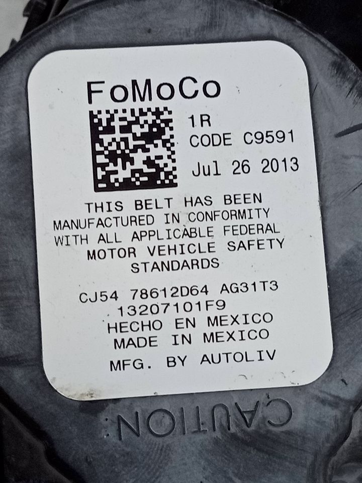2014 FORD ESCAPE 4cyl 1.6 EcoBoost Seat Belt, Front - 139358 — photo 4