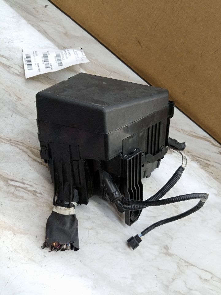 2020 SUBARU FORESTER 2.5L 4cyl Gasoline VVT Fuse Box, Engine - 139779 — photo 1