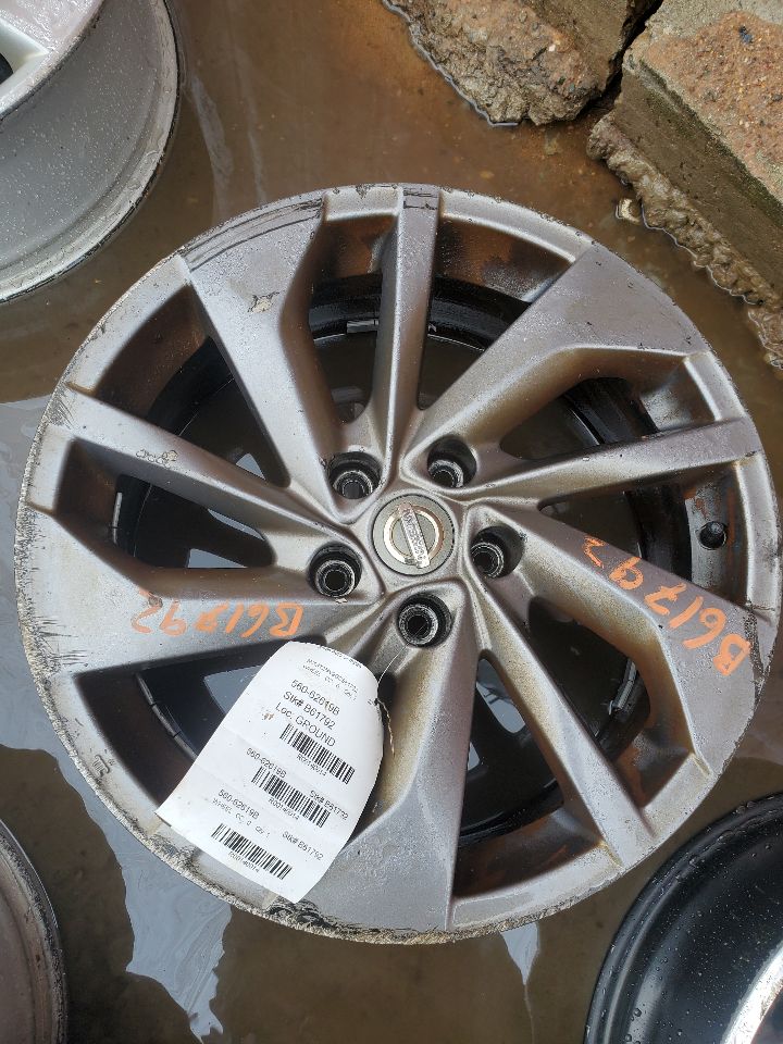 2016 NISSAN ROGUE 4cyl Gasoline 2.5 DOHC WHEEL - 140014 — photo 1