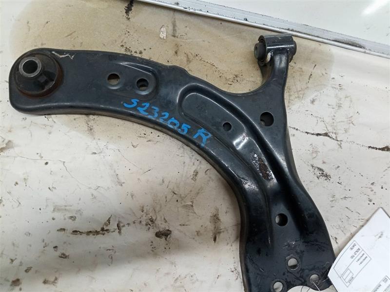 2017 SUBARU IMPREZA Right LOWER CNTRL ARM, FR - 14023 — photo 1