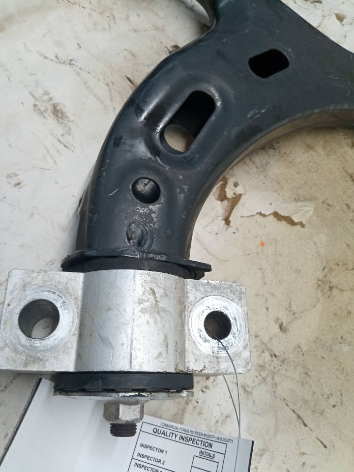 2019 SUBARU LEGACY Right LOWER CNTRL ARM, FR - 14029 — photo 2