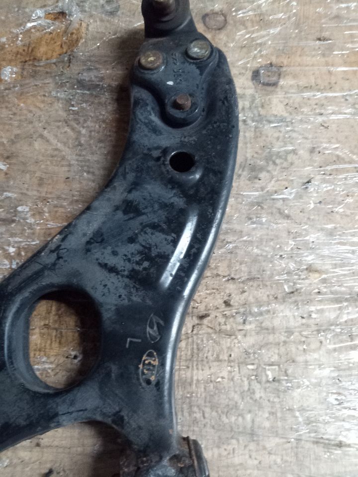 2014 KIA CADENZA Left LOWER CNTRL ARM, FR - 14036 — photo 3