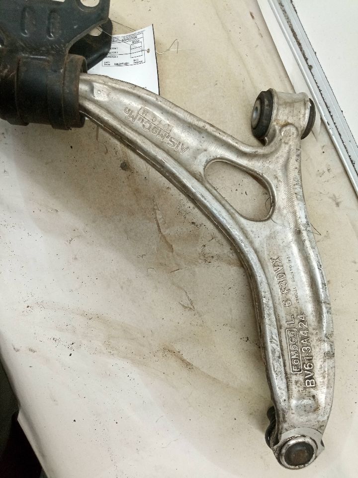 2013 FORD FOCUS Left LOWER CNTRL ARM, FR - 14067 — photo 4