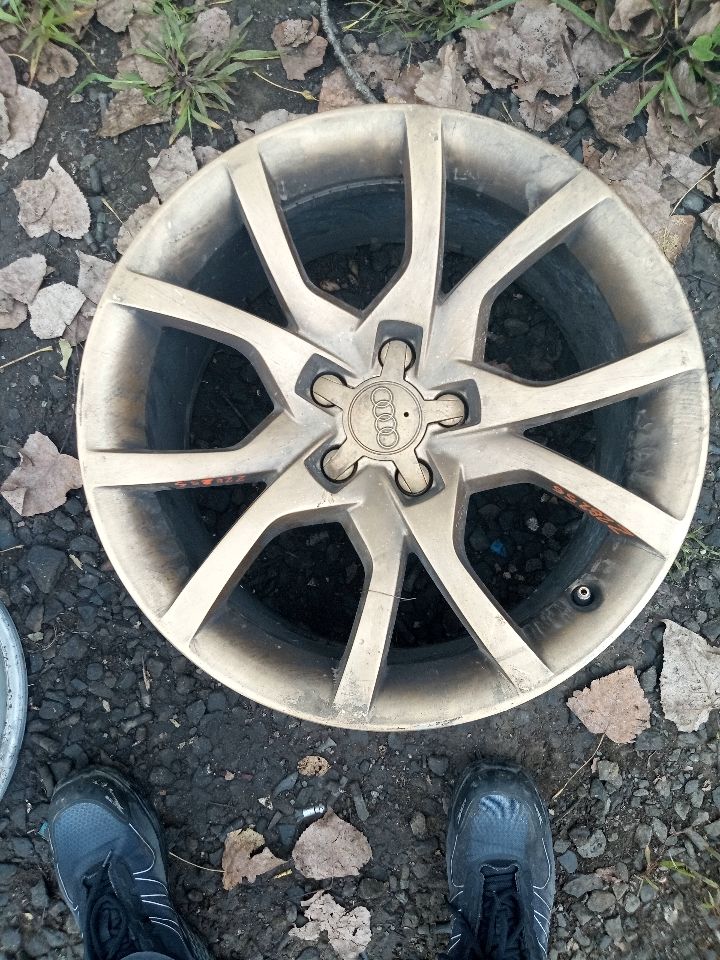 2012 AUDI A5 4cyl Gasoline Turbo 2.0 WHEEL - 140770