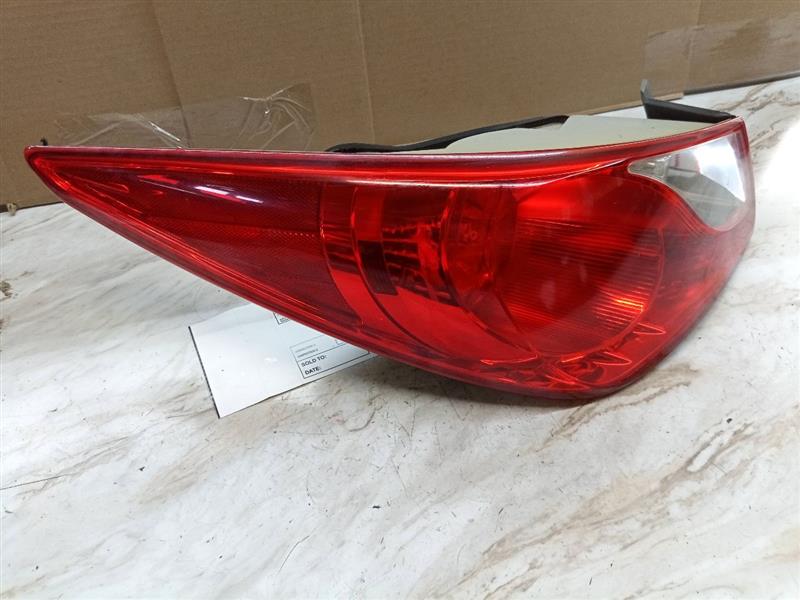 2012 HYUNDAI ELANTRA Left TAIL LAMP - 141484 — photo 2