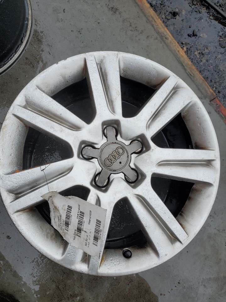 2010 AUDI A4 4cyl Gasoline Turbo 2.0 WHEEL - 141708
