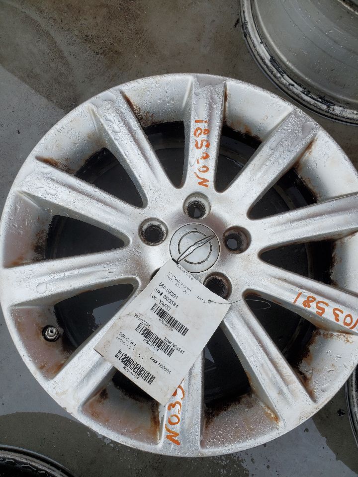 2013 CHRYSLER 200 6cyl Gasoline 3.6 WHEEL - 141724 — photo 1