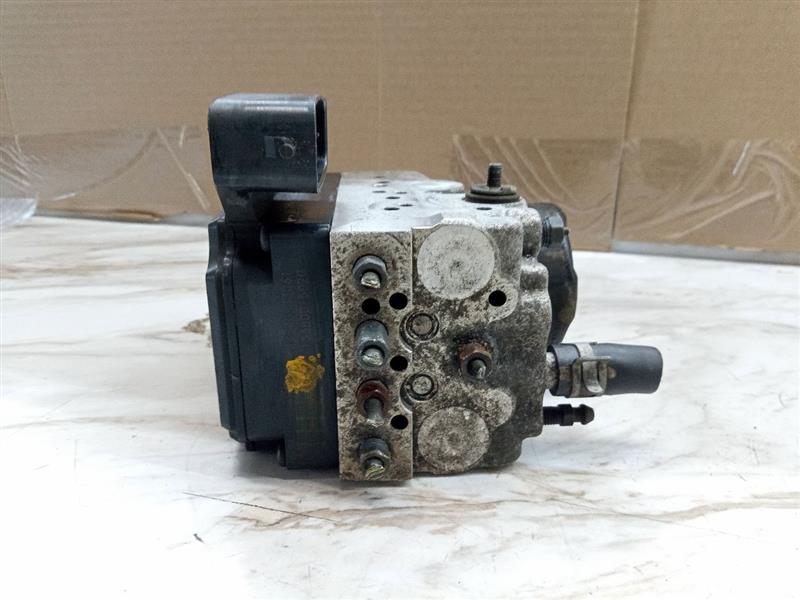 2003 LEXUS ES300 6cyl Gasoline 3.0 Anti-lock Brake Pts - 142071 — photo 1