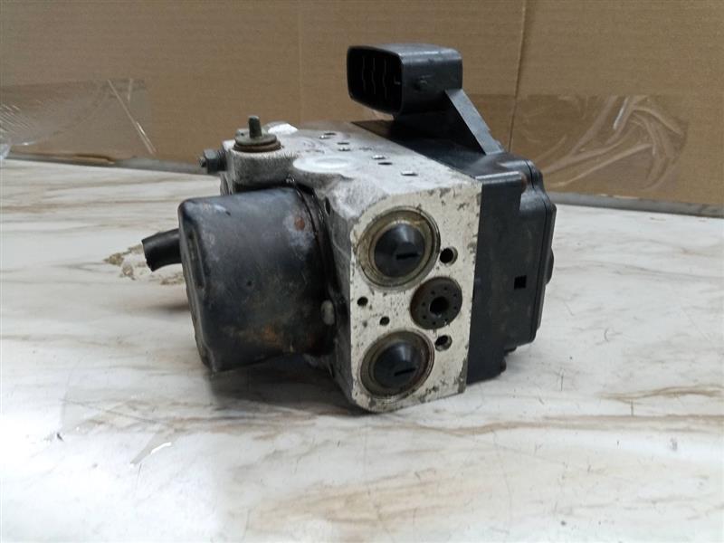 2003 LEXUS ES300 6cyl Gasoline 3.0 Anti-lock Brake Pts - 142071 — photo 3