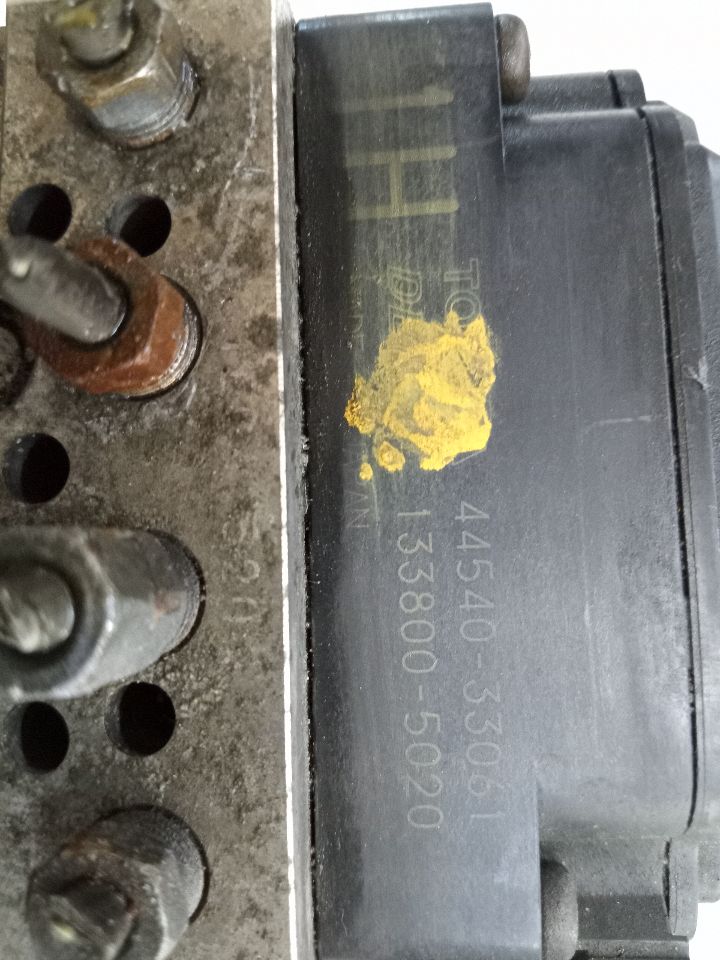 2003 LEXUS ES300 6cyl Gasoline 3.0 Anti-lock Brake Pts - 142071 — photo 4