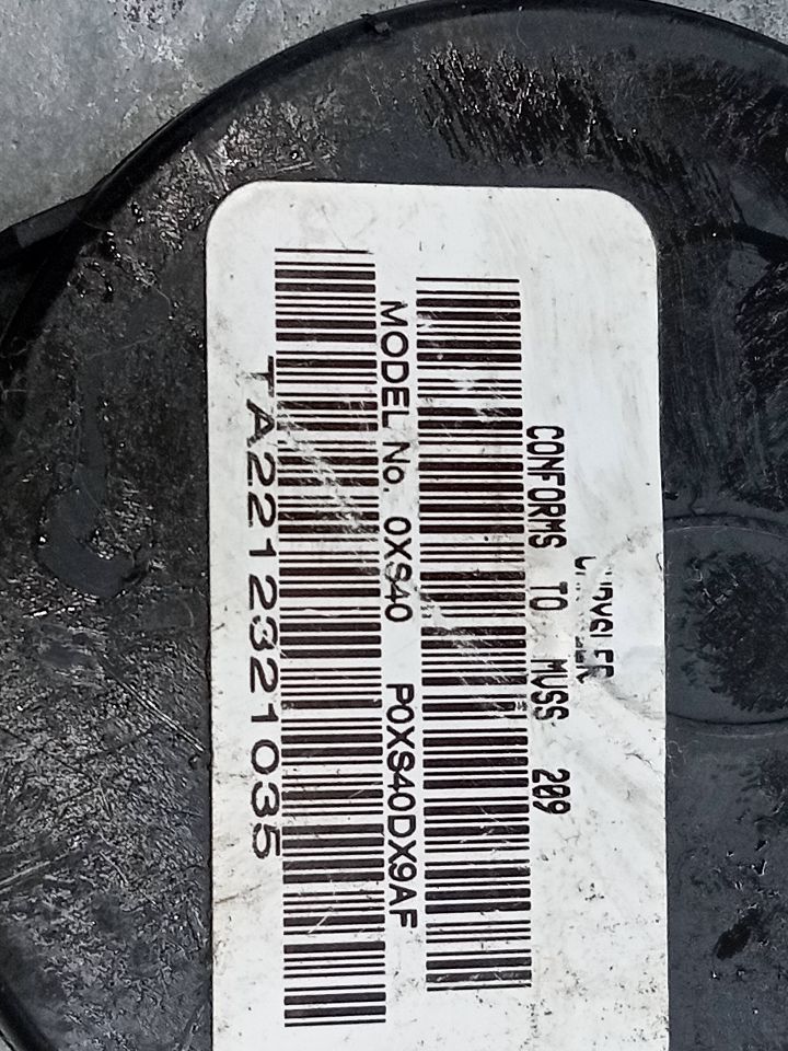 2014 CHRYSLER 200 6cyl Gasoline 3.6 Seat Belt, Front - 143324 — photo 2