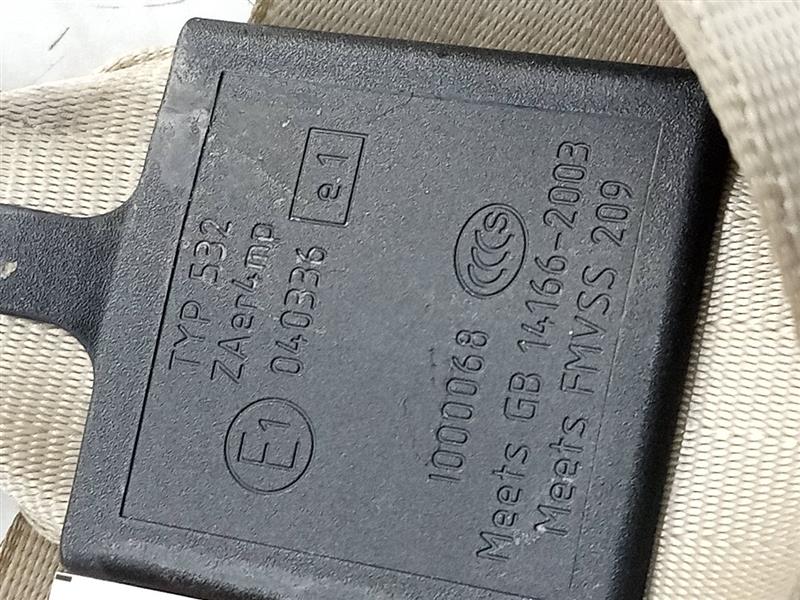 2010 AUDI A6 6cyl Supercharged 3.0 Seat Belt, Front - 143447 — photo 5