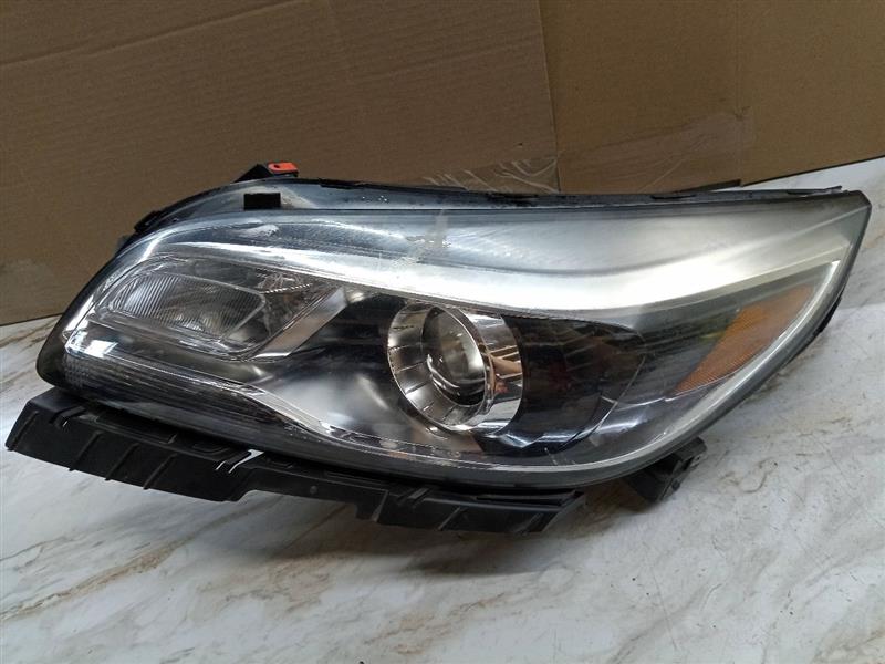 2013 CHEVROLET MALIBU 4cyl Gasoline Turbo 2.0 Left HEADLAMP ASSEMBLY - 144717