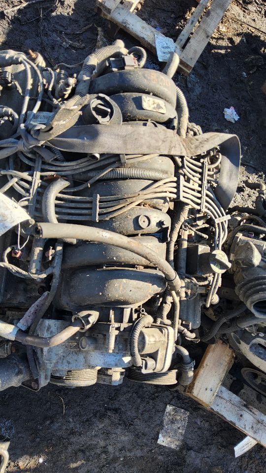 2005 CHRYSLER 300 8cyl Gasoline 5.7 HEMI ENGINE ASSEMBLY - 144740