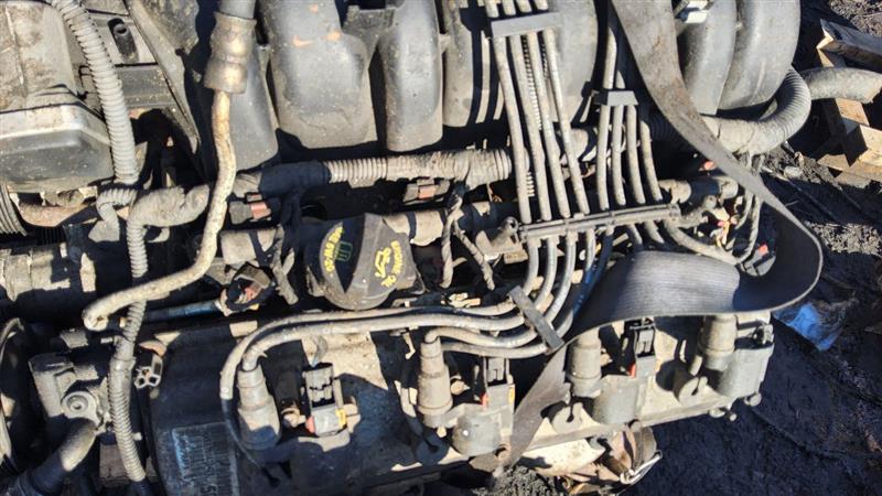 2005 CHRYSLER 300 8cyl Gasoline 5.7 HEMI ENGINE ASSEMBLY - 144740 — photo 3