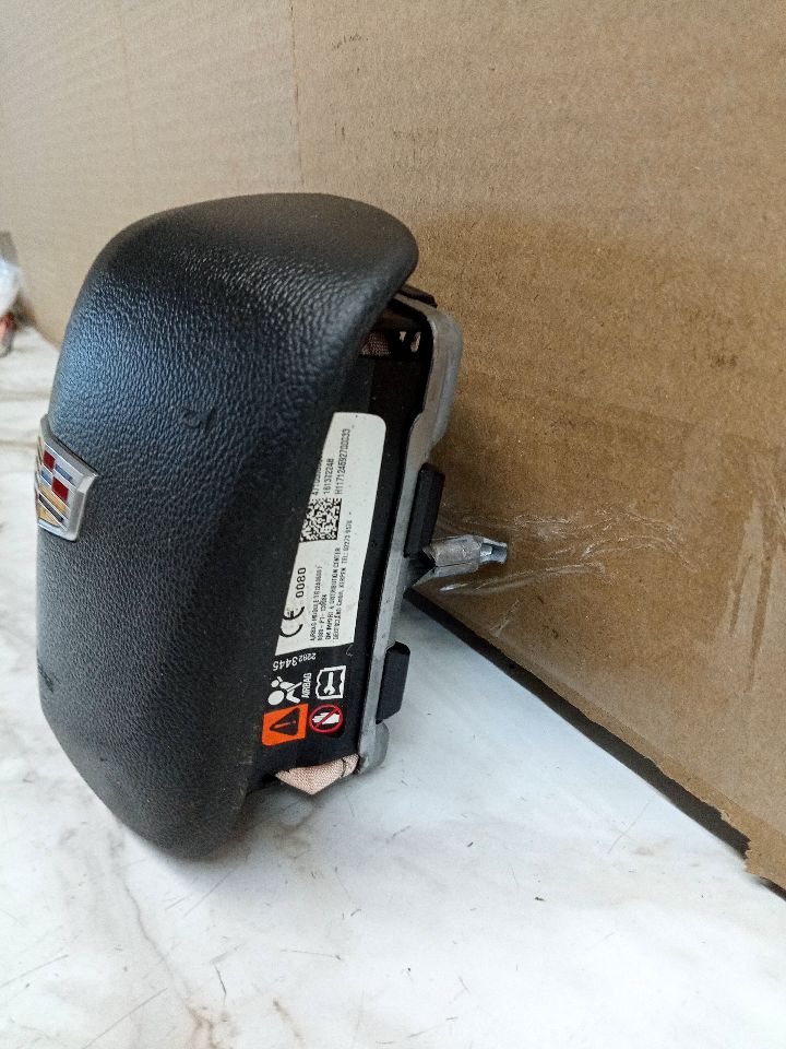 2017 CADILLAC CTS 4cyl Gasoline Turbo 2.0 Left AIR BAG - 145593 — photo 2