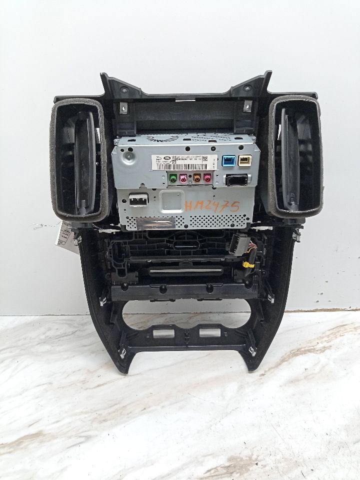 2015 LAND ROVER LR2 4cyl Gasoline Turbo 2.0 Info-GPS-TV Screen - 145723 — photo 4