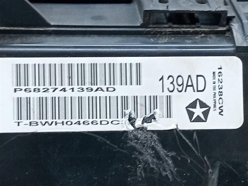 2016 DODGE CHARGER Fuse Box, Engine - 146560 — photo 3
