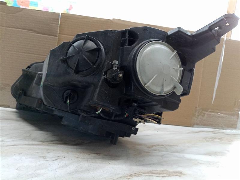 2012 BUICK VERANO 4cyl Gasoline 2.4 Right HEADLAMP ASSEMBLY - 146819 — photo 5