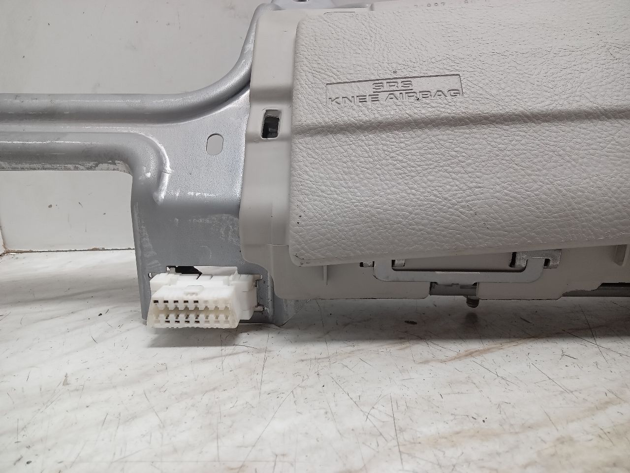 2004 LEXUS RX330 6cyl Gasoline 3.3 Left AIR BAG - 147617 — photo 6
