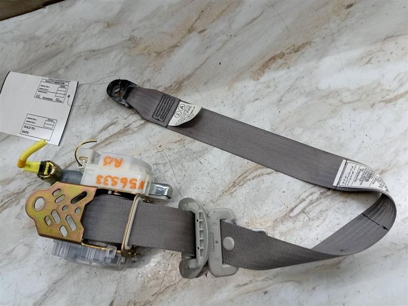 2004 LEXUS RX330 6cyl Gasoline 3.3 Seat Belt, Front - 147717 — photo 1