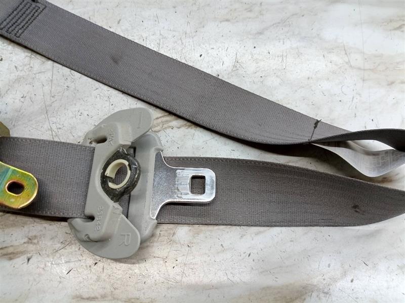 2004 LEXUS RX330 6cyl Gasoline 3.3 Seat Belt, Front - 147717 — photo 4