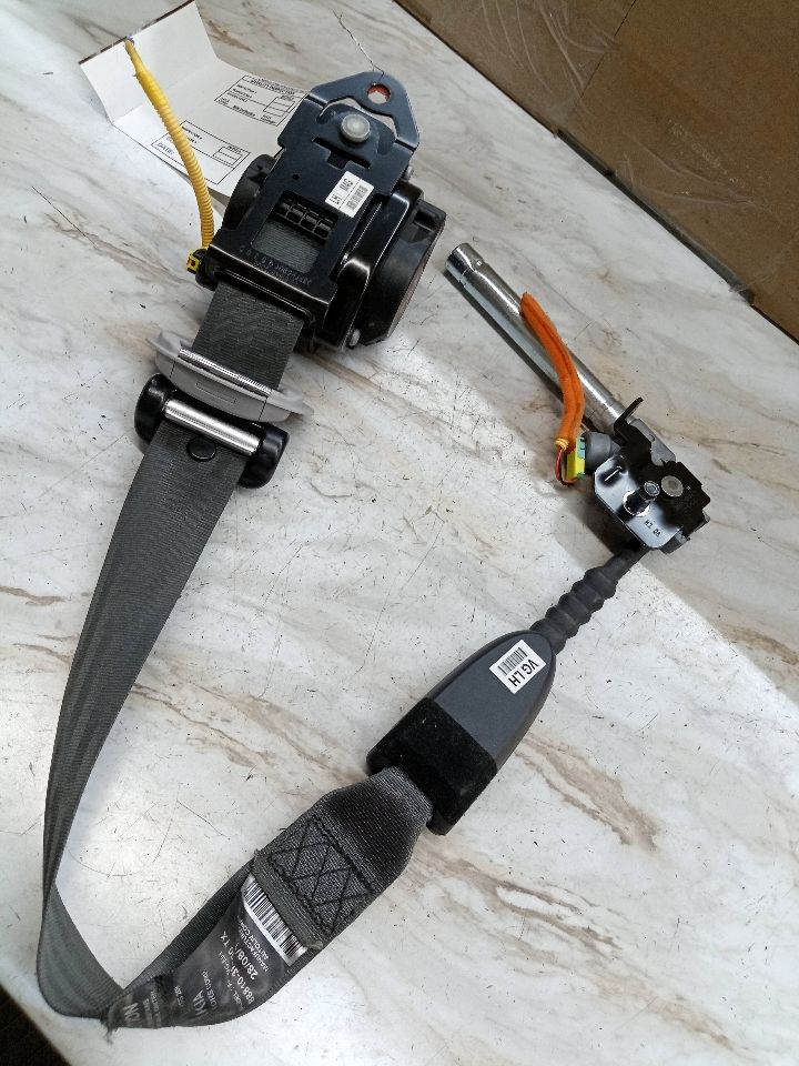 2016 KIA CADENZA 6cyl Gasoline 3.3 Seat Belt, Front - 148041