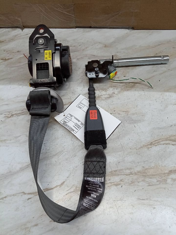 2016 KIA CADENZA 6cyl Gasoline 3.3 Seat Belt, Front - 148043