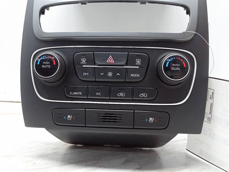 2015 KIA SORENTO 6cyl Gasoline 3.3 TEMP CONTROL - 148143 — photo 2