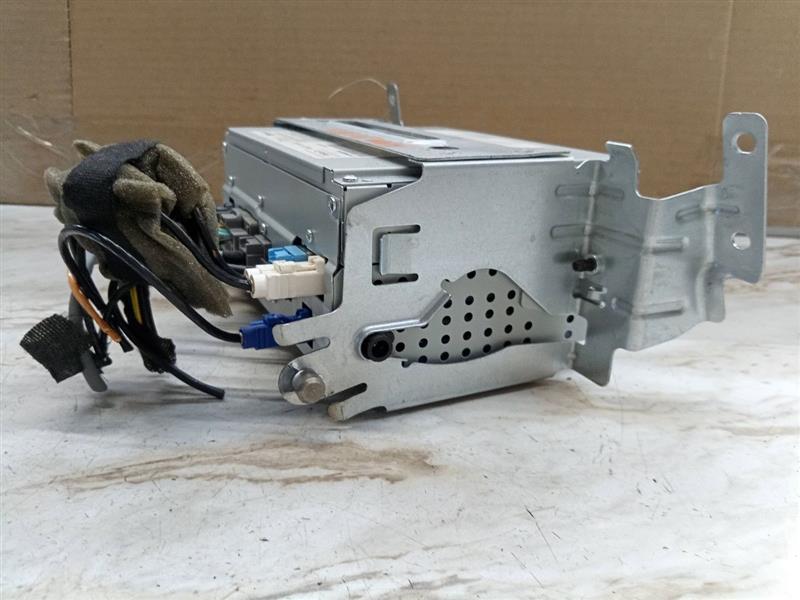 2014 LAND ROVER LR2 4cyl Gasoline Turbo 2.0 Radio Audio - 148433 — photo 4