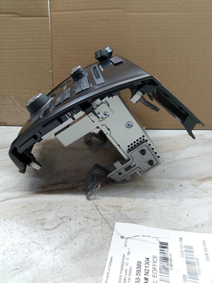2013 ACURA ILX 2.0L 4cyl Gasoline VVT Radio Audio - 148846 — photo 3