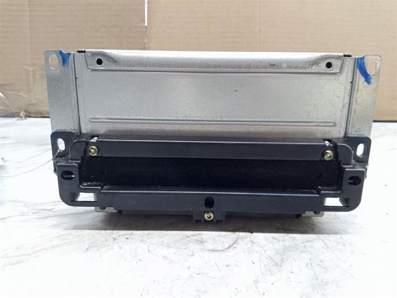 2011 DODGE JOURNEY 6 cyl Gas Flex Fuel 3.6 Radio Audio - 148951 — photo 1