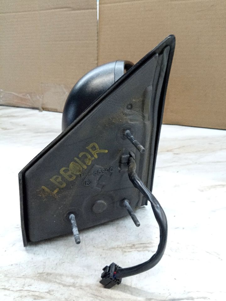 2005 DODGE DURANGO 8cyl Gasoline 5.7 HEMI Right SIDE VIEW MIRROR - 149205 — photo 2