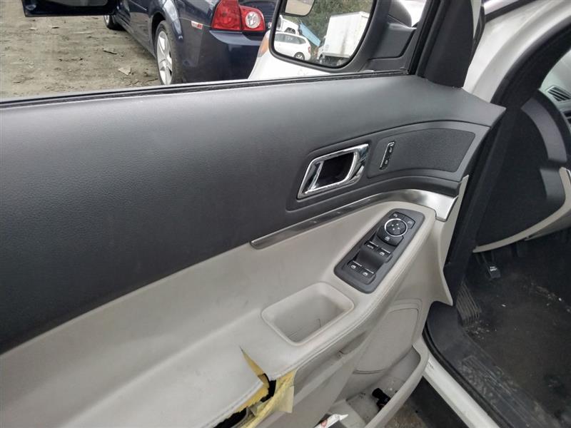 2012 FORD EXPLORER 6cyl Gasoline 3.5 GRILLE - 149649 — photo 6
