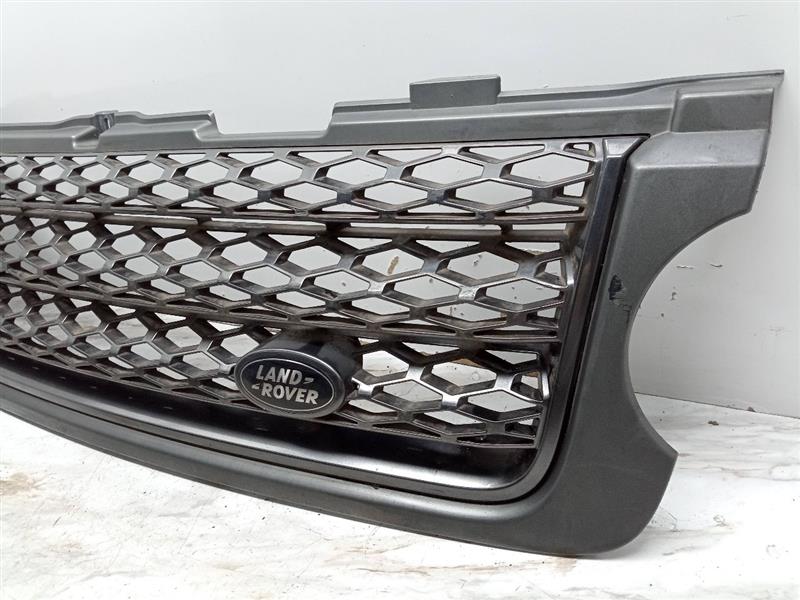 2011 LAND ROVER RANGE ROVER 8cyl Gasoline 5.0 GRILLE - 149651 — photo 3