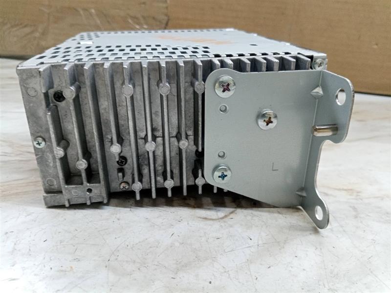 2011 FORD EXPLORER 6cyl Gasoline 3.5 Radio Audio - 150358 — photo 5