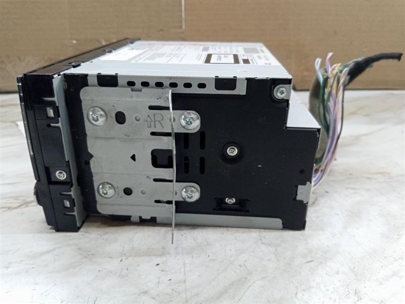 2018 NISSAN SENTRA 1.8L 4cyl Gasoline VVT Radio Audio - 150963 — photo 3