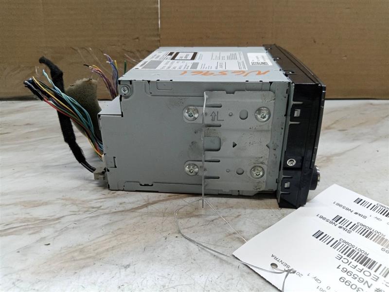 2018 NISSAN SENTRA 1.8L 4cyl Gasoline VVT Radio Audio - 150963 — photo 5