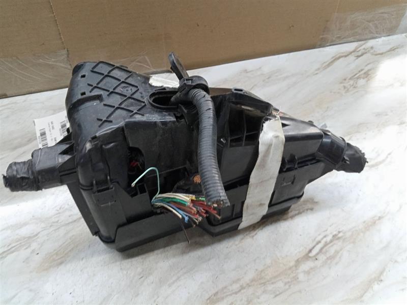 2011 TOYOTA SIENNA 4cyl Gasoline 2.7 Fuse Box, Engine - 151535