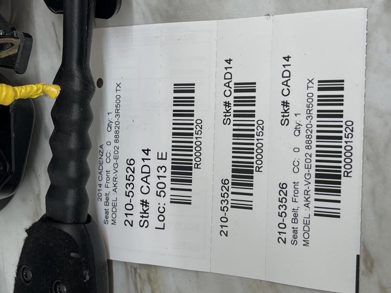 2014 KIA CADENZA Seat Belt, Front - 1520 — photo 2