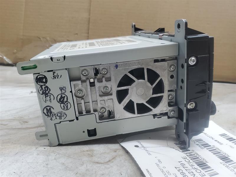 2013 DODGE DURANGO 6 cyl Gas Flex Fuel 3.6 Radio Audio - 154679 — photo 6